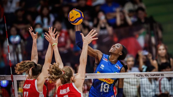 paola egonu of the italy volleyball team